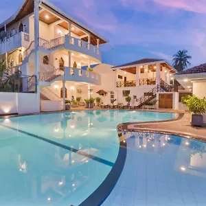 Hotel Paradise Village