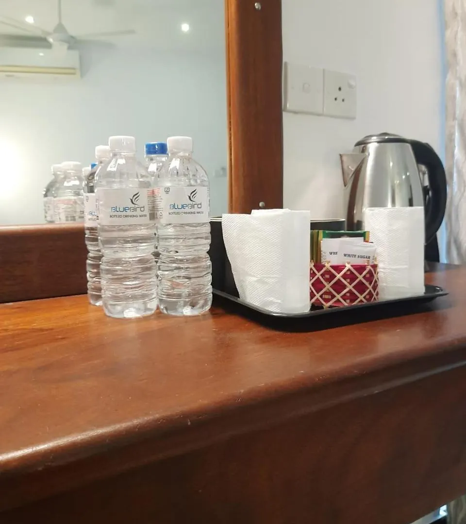 Kalapuwa Nature Resort Negombo 3*,