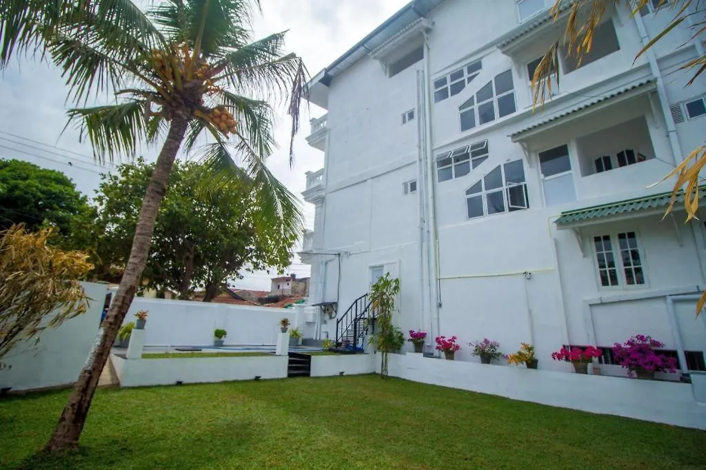 Kalapuwa Nature Resort Negombo 3*,